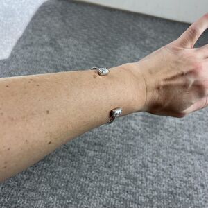 Henri Bendel Waldorf Twin Ring Open Cuff Bracelet Silver Crystal Womens Jewelry